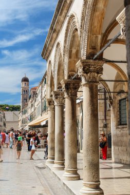 Hırvatistan 'ın Dubrovnik kentindeki Sponza Sarayı' na Giriş