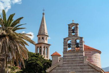 Karadağ 'ın Budva kentindeki küçük manzara şapeli