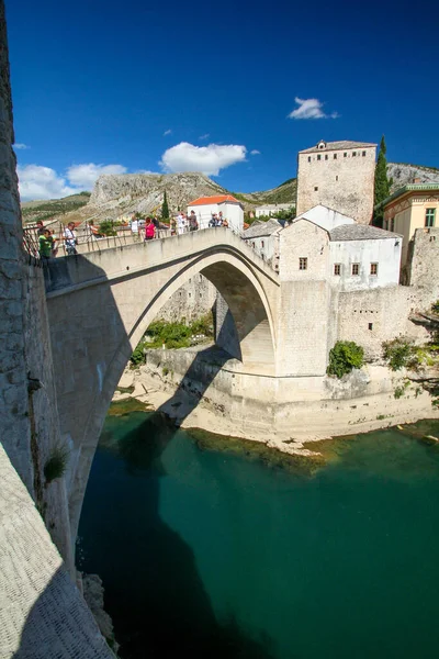 Rebuilt Iconic Ancient Bridge Downtown Mostar Bosnia Herzegovina — Stock Photo, Image