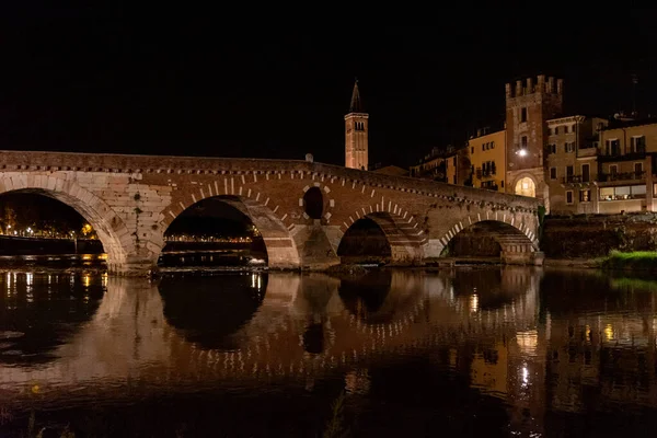Gyönyörű Ponte Pietra Verona Éjjel Olaszország — Stock Fotó