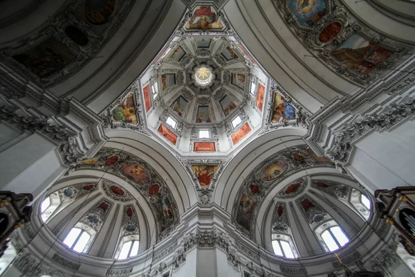 Avusturya Nın Ünlü Salzburg Katedralinin Içinde Sahne Freski — Stok fotoğraf