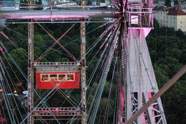 Riding Famous Viennese Ferris Wheel Evening Austria — Zdjęcie stockowe