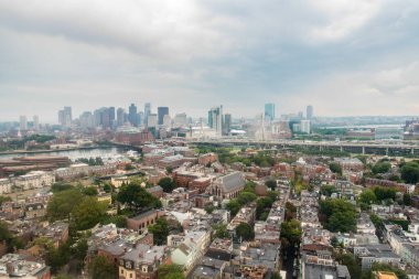 Boston Skyline Bunker Hill Anıtı 'nın tepesinden görüldü, ABD
