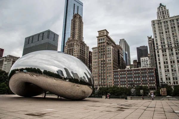 Chicago Usa August 2019 Iconic Millennium Egg Chicago Skyline Usa — Stockfoto