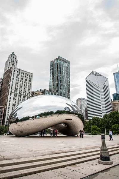 Chicago Eua Agosto 2019 Iconic Millennium Egg Chicago Skyline Eua — Fotografia de Stock