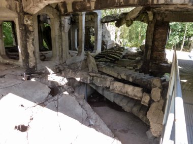 Polonya, Danzig 'deki Westerplatte yarımadasında 2. Dünya Savaşı' ndan kalma bir sığınak harabesi.