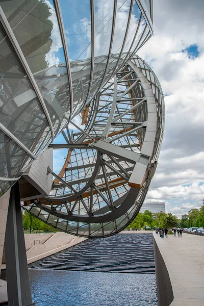 Modern Louis Vuitton Foundation Building Paris France —  Fotos de Stock