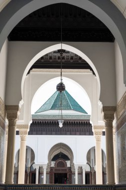 Fransa 'daki Büyük Mosquee de Paris Sarayı' na giriş.