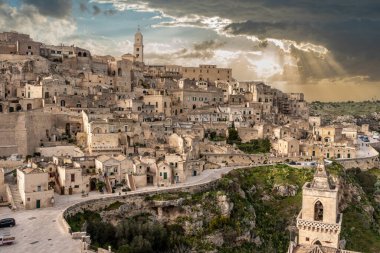 Güney İtalya 'daki ünlü Sassi di Matera' nın panoramik manzarası