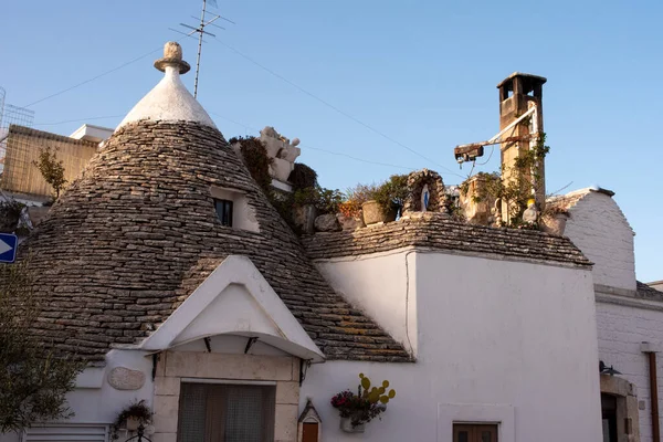 Scenic Roofs Houses Historic Trulli District Alberobello Southern Italy — Stockfoto