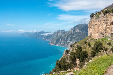 İtalya 'nın tanrıların yolundan Amalfi sahilinin kıyı şeridi