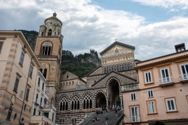 İtalya, Amalfi 'deki Ortaçağ Saint Andrew Katedrali' nin Geçidi