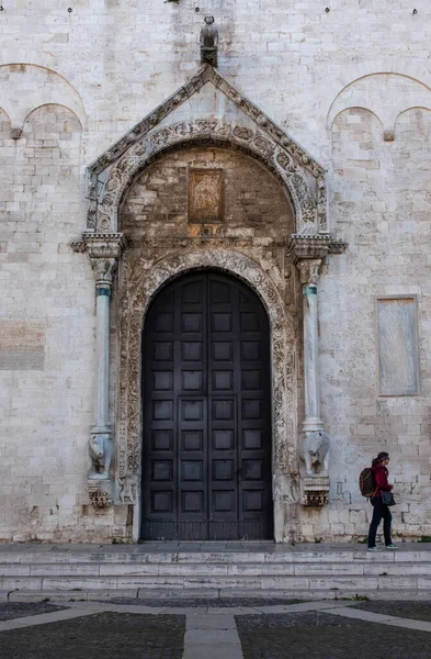 Facade Iconic Basilica San Nicola Downtown Bari Italy — Stockfoto