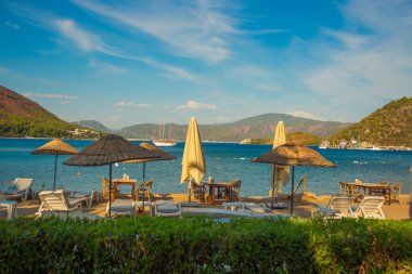 ICMELER, Marmaris, TURKEY: Türkiye 'de Marmaris yakınlarındaki Icmeler' de sahil ve sahil manzarası