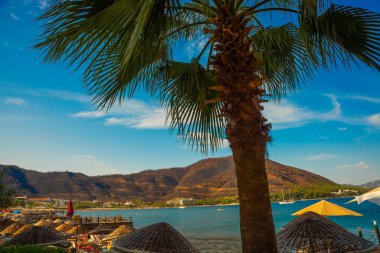 ICMELER, Marmaris, TURKEY: Türkiye 'de Marmaris yakınlarındaki Icmeler' de sahil ve sahil manzarası