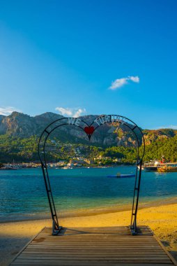 Marmaris, MUGLA, TURKEY: Marmaris bölgesindeki kumsalda Turunch 'a bayılıyoruz..