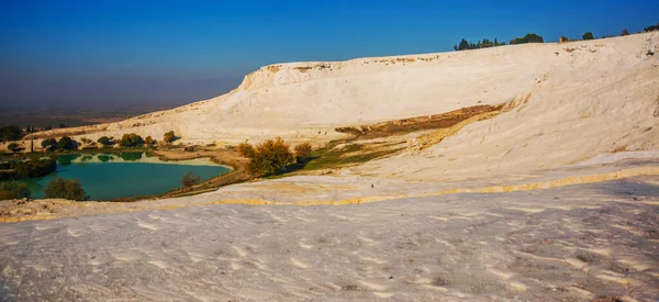 Pamukkale Denizli Turquia Paisagem Com Vista Para Uma Lagoa Parque — Fotografia de Stock
