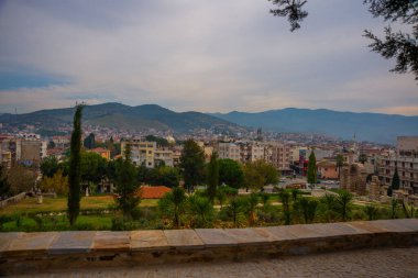 SELCUK, IZMIR, TURKEY: İzmir 'in antik harabeleri, su kemerleri ve Selcuk kasabasının en iyi manzarası.