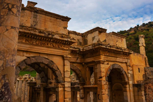 Ephesus Selcuk Izmir Turquía Detalles Mazeus Mitrídates Puerta Éfeso Antigua — Foto de Stock