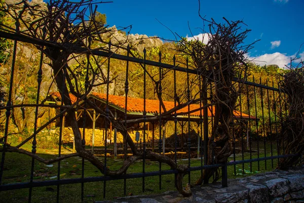 土耳其，MARMARIS：Iulik考古公园是一个露天博物馆，位于Marmaris市中心的山坡上. — 图库照片