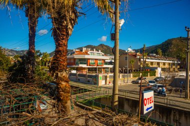Marmaris, MUGLA, TURKEY: Marmaris 'in merkezinde otel ve daireleri olan yerleşim alanı.