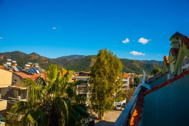 Marmaris, MUGLA, TURKEY: Marmaris 'in merkezinde otel ve daireleri olan yerleşim alanı.