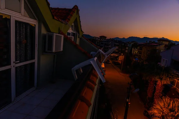 Maris Mugla Turkey Marmarisのホテル アパートを望む夕景 — ストック写真