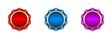 Boş madalyalar seti. Altın kenarlı çok renkli boş madalyalar. Beyaz arkaplandaki etiketler izole edilmiş. Vektör ortamı.