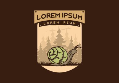 Büyük vahşi salyangoz orman çiziminde sürünüyor.