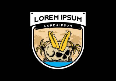 Hindistancevizi ağaçlarının arasına sıkışmış sörf tahtasının renkli tasarımı