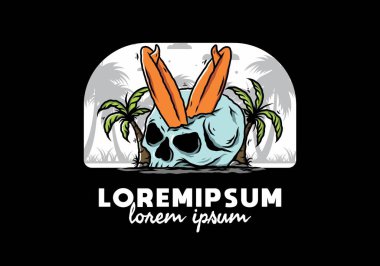 Hindistancevizi ağaçlarının arasına sıkışmış sörf tahtasının renkli tasarımı