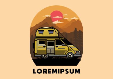 Çatı kutusu çizim rozeti tasarımlı büyük bir minibüs kampçısı.