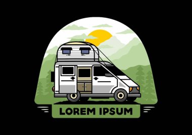 Çatı kutusu çizim rozeti tasarımlı büyük bir minibüs kampçısı.