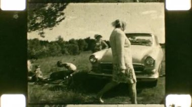 16mm film. SSCB, Belarus, Krichev, 1970 'ler. Aile pikniği