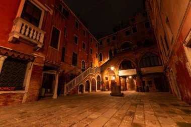 Sotoportego del Remer, tipik Venedik karesi