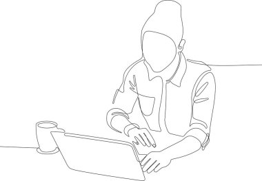 Genç bayanın ev ofisinin tek bir çizgisi.