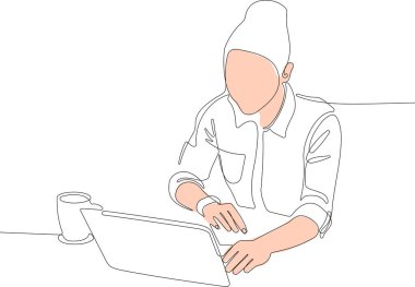 Banka müşterisiyle görüşen kredi memuru Bir satır