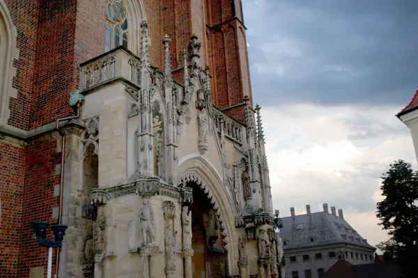 Ancient Buildings Ostrow Tumski Daytime Wroclaw High Quality Photo — Stock Photo, Image