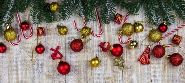 Caja Navidad Juguetes Año Nuevo Sobre Fondo Madera Enfoque Selectivo —  Fotos de Stock