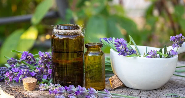 Herbal Oil Lavender Flowers Wooden Background Nature Selective Focus — Stock Photo, Image