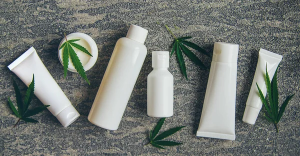 Cosmetics Cannabis Extract Natural Selective Focus Nature — Zdjęcie stockowe