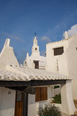 Binibeca 'da yaz kartpostalı.