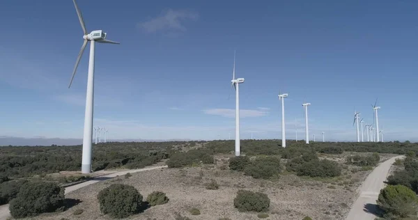 Grandes Turbinas Eólicas Con Cuchillas Campo Vista Aérea Naranja Brillante — Foto de Stock