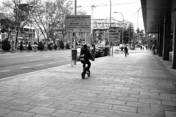 Caminhar Através Azca Uma Boa Área Comercial Madrid — Fotografia de Stock