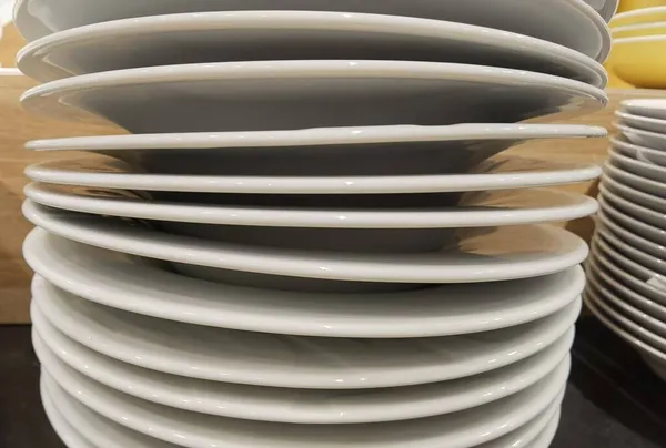 Many Plates Placed Top One Another Give Interesting Appearance Due — Stock Photo, Image