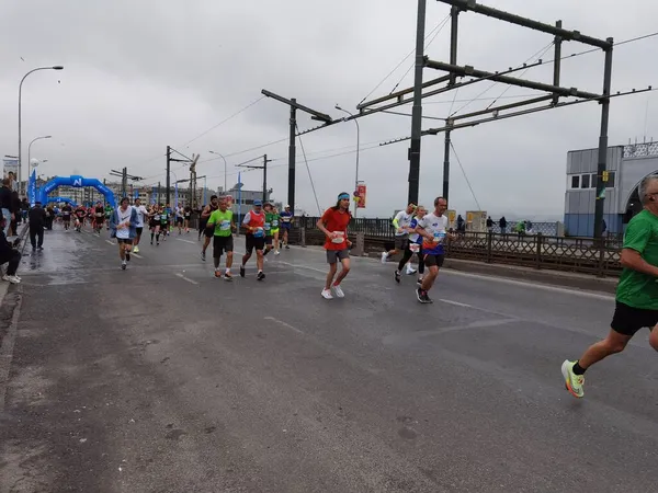 Istanbul Marathon 2021 Athletes Galata Bridge — Stock Photo, Image