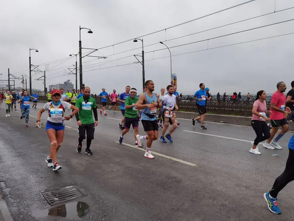 Istanbul Maraton 2021 Idrottare Galatabron — Stockfoto