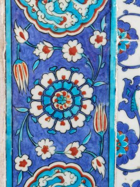 İstanbul 'daki camilerde 16. yüzyıldan kalma ünlü fayanslar.