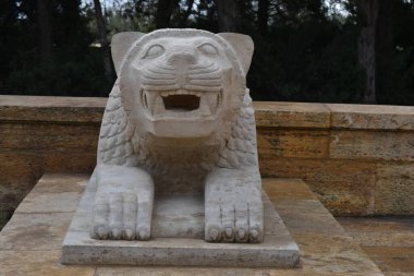 Lions in Ankara on the Lions Way in Anitkabir