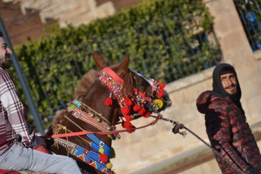 Mardin atlarının turistik cazibesi geleneksel olarak 12 / 25 / 2021 'de 14: 14' te süslenir.